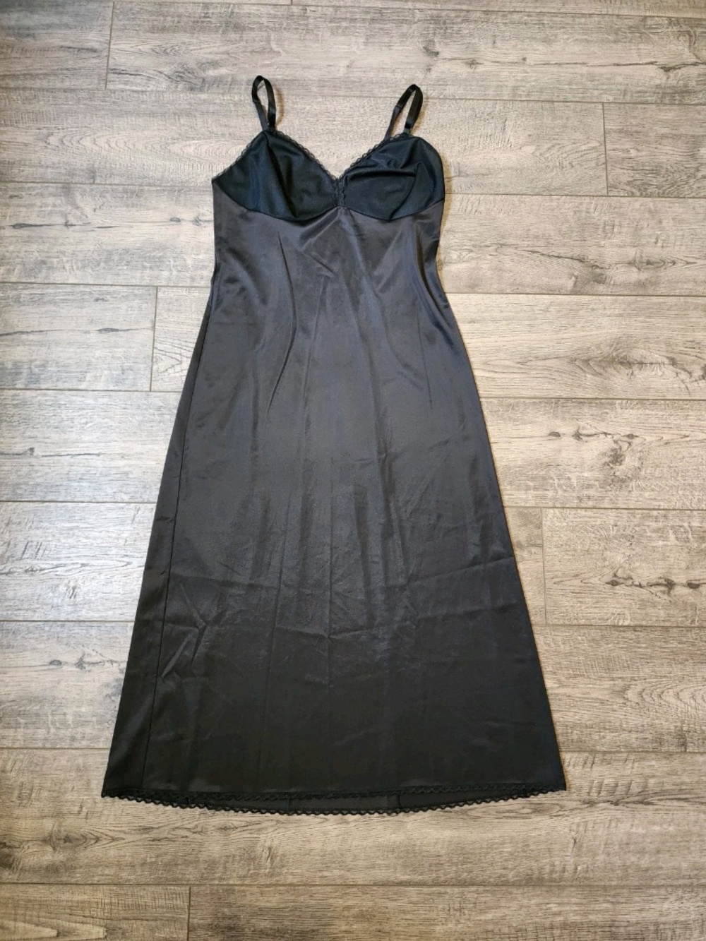 VTG Vanity Fair Black Slip Dress Full Length Size 32 Lace USA Adjustable Straps